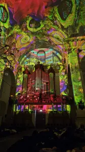 Leentje 01 - Vivaldi in de kerk